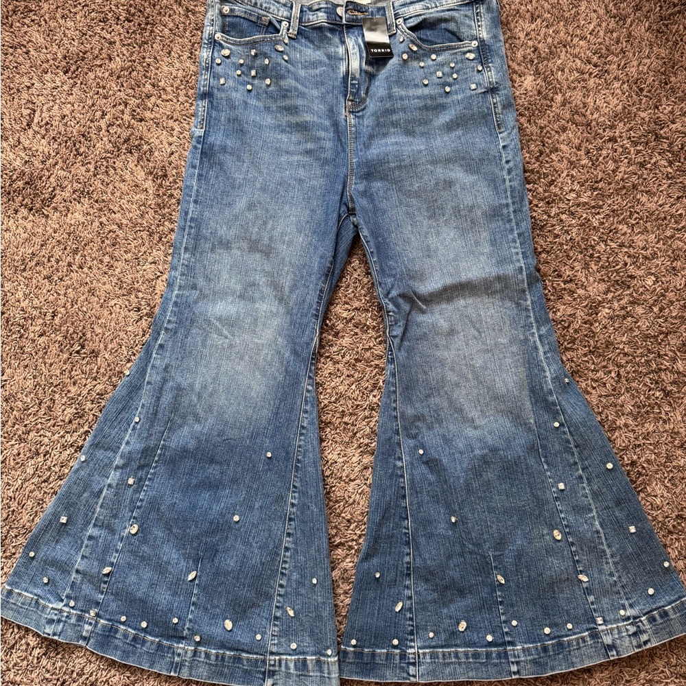 Torrid Embellished Super Flare NWT